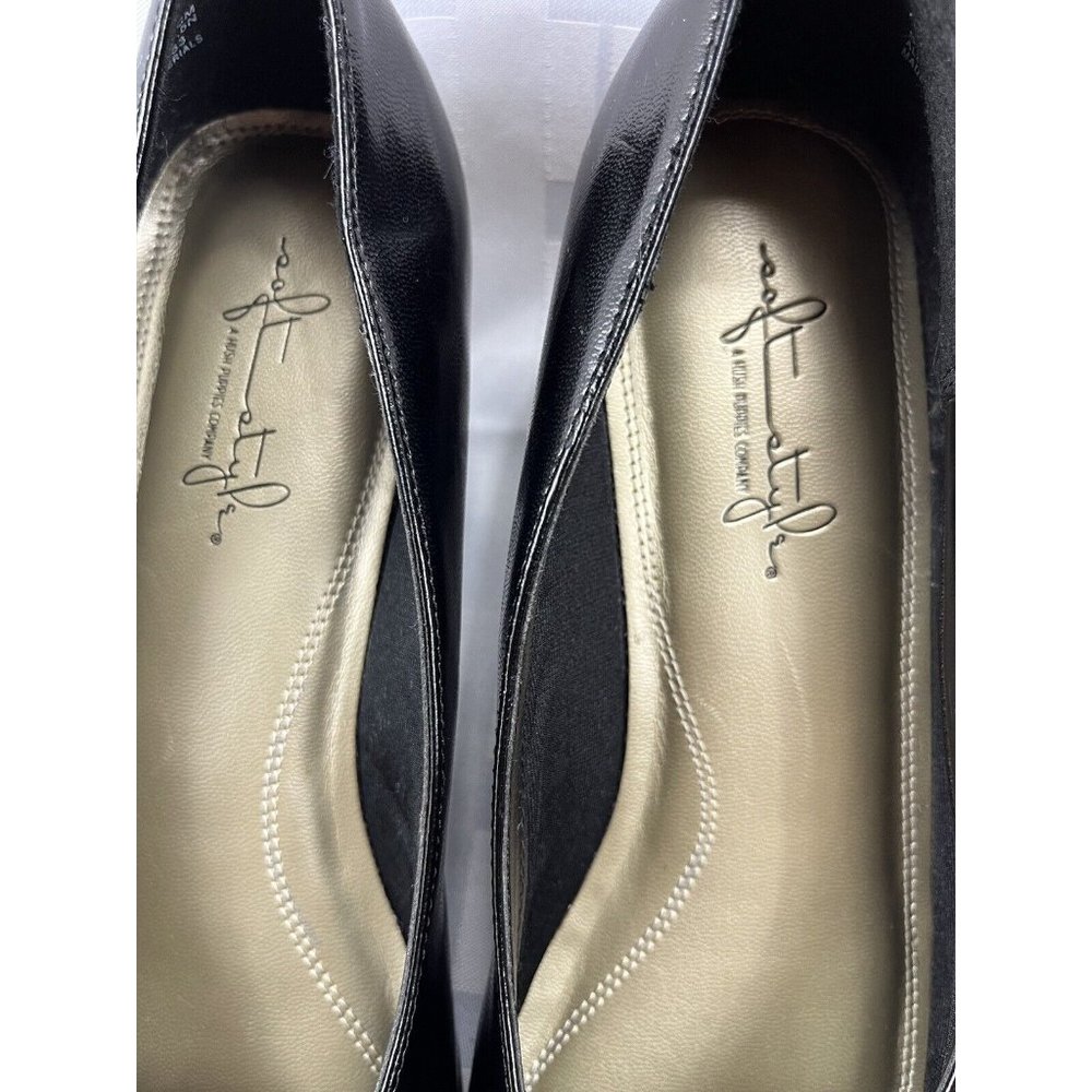 Soft Style Women's 10M Black Slip On Round Toe Faux Leather Low Heel Shoes - Picture 2 of 8